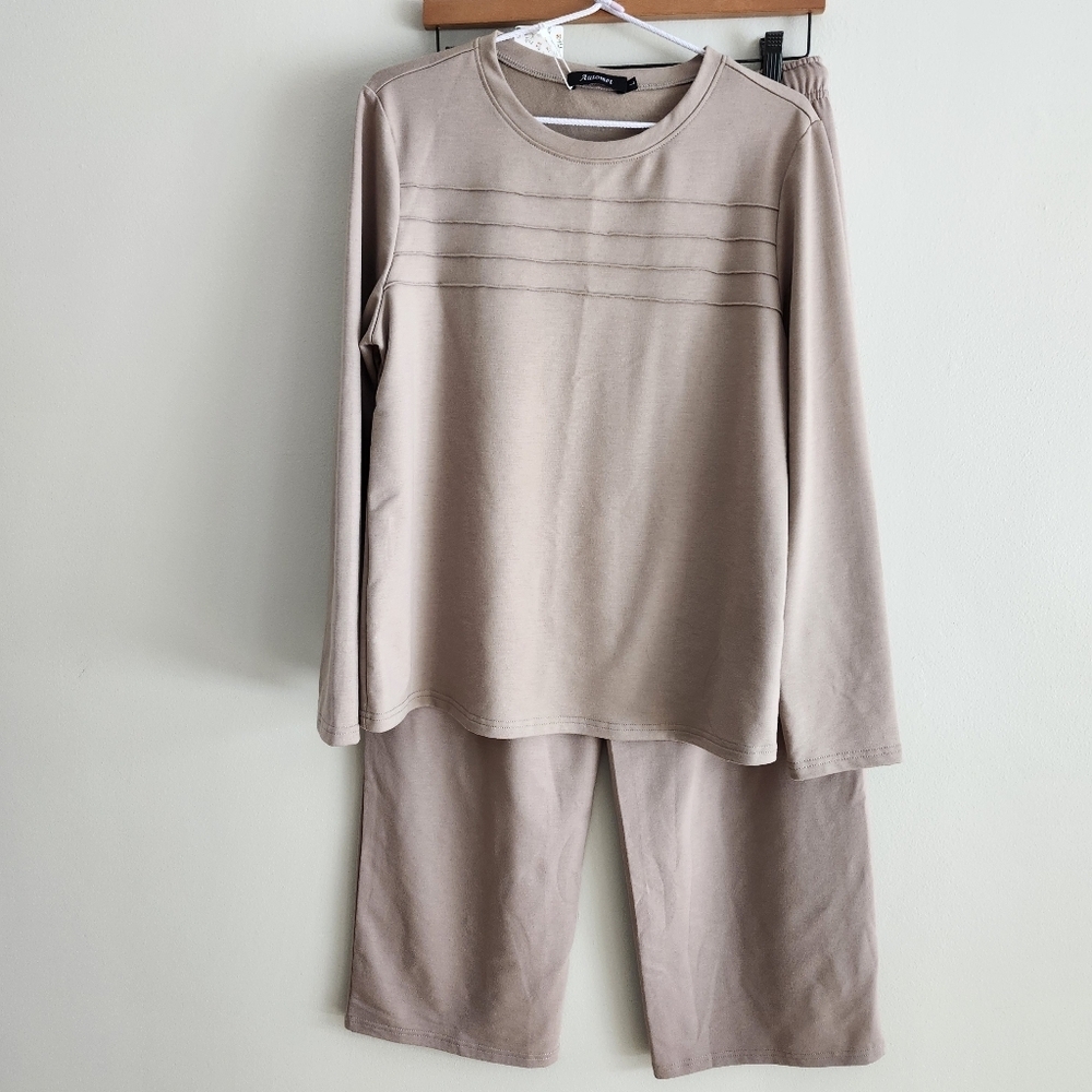 NWT Automet two piece wide leg lounge set